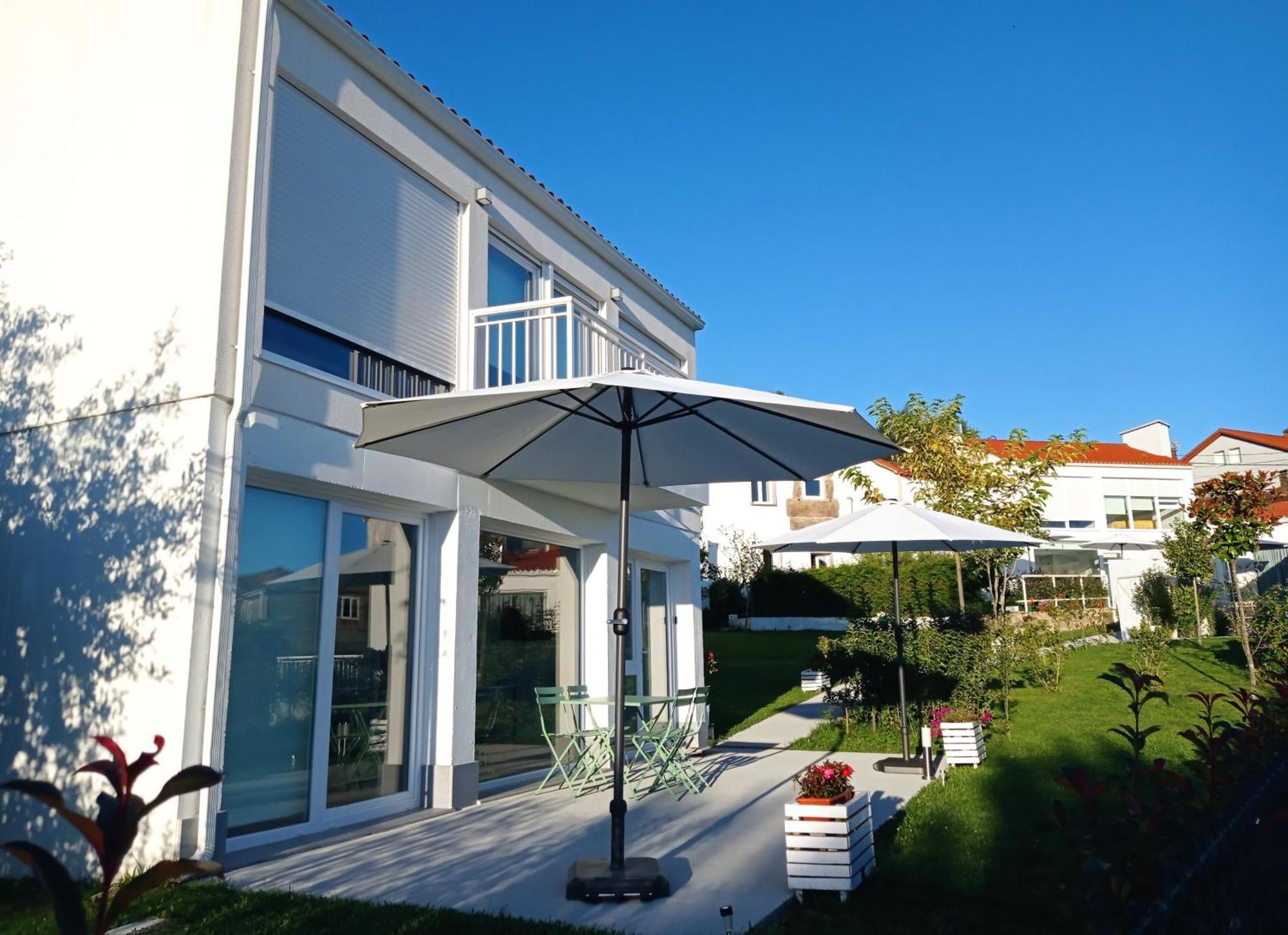 Casas Turisticas Lar Jardin - Parking Privado サンティアゴ・デ・コンポステーラ エクステリア 写真