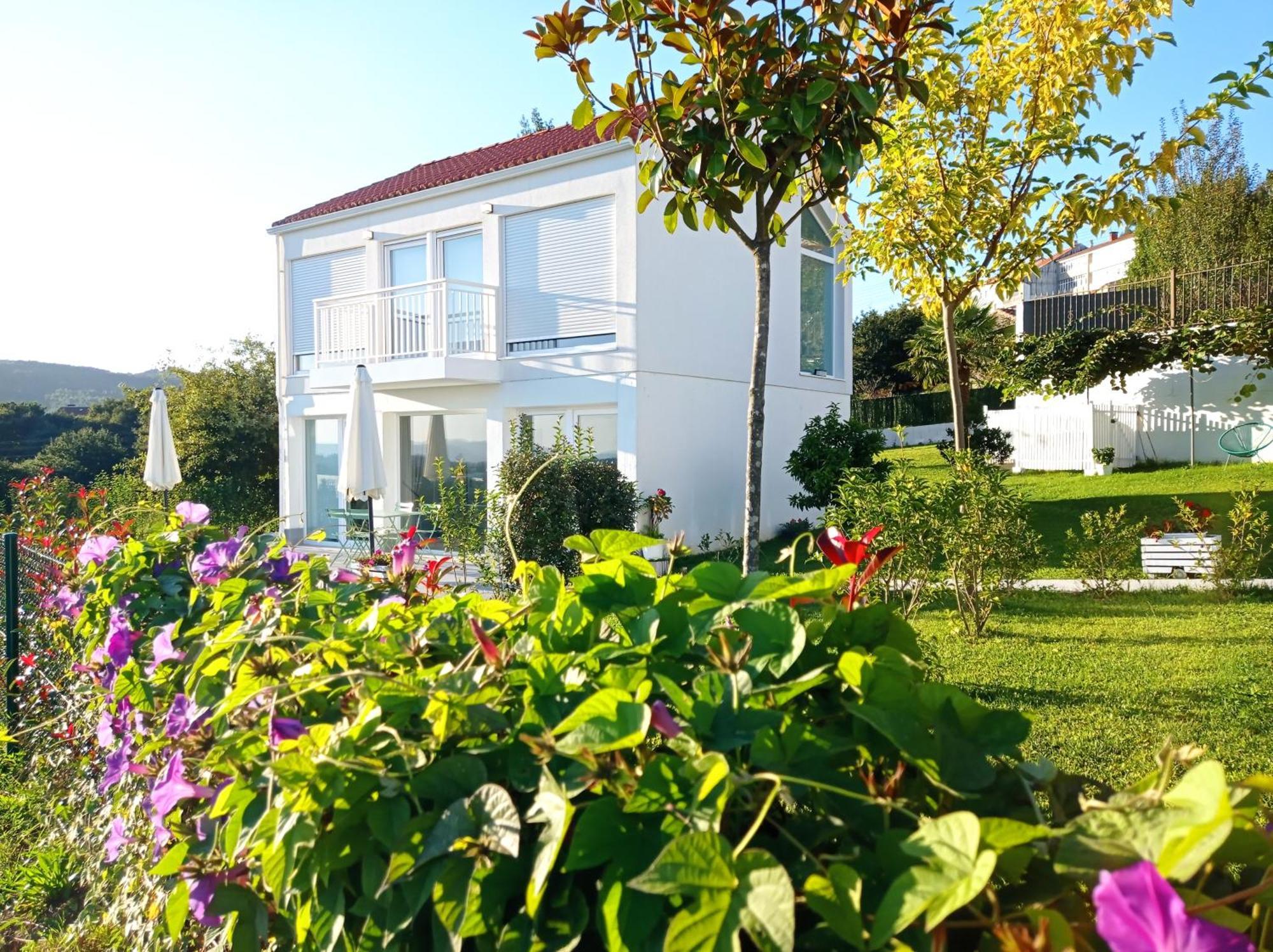 Casas Turisticas Lar Jardin - Parking Privado サンティアゴ・デ・コンポステーラ エクステリア 写真