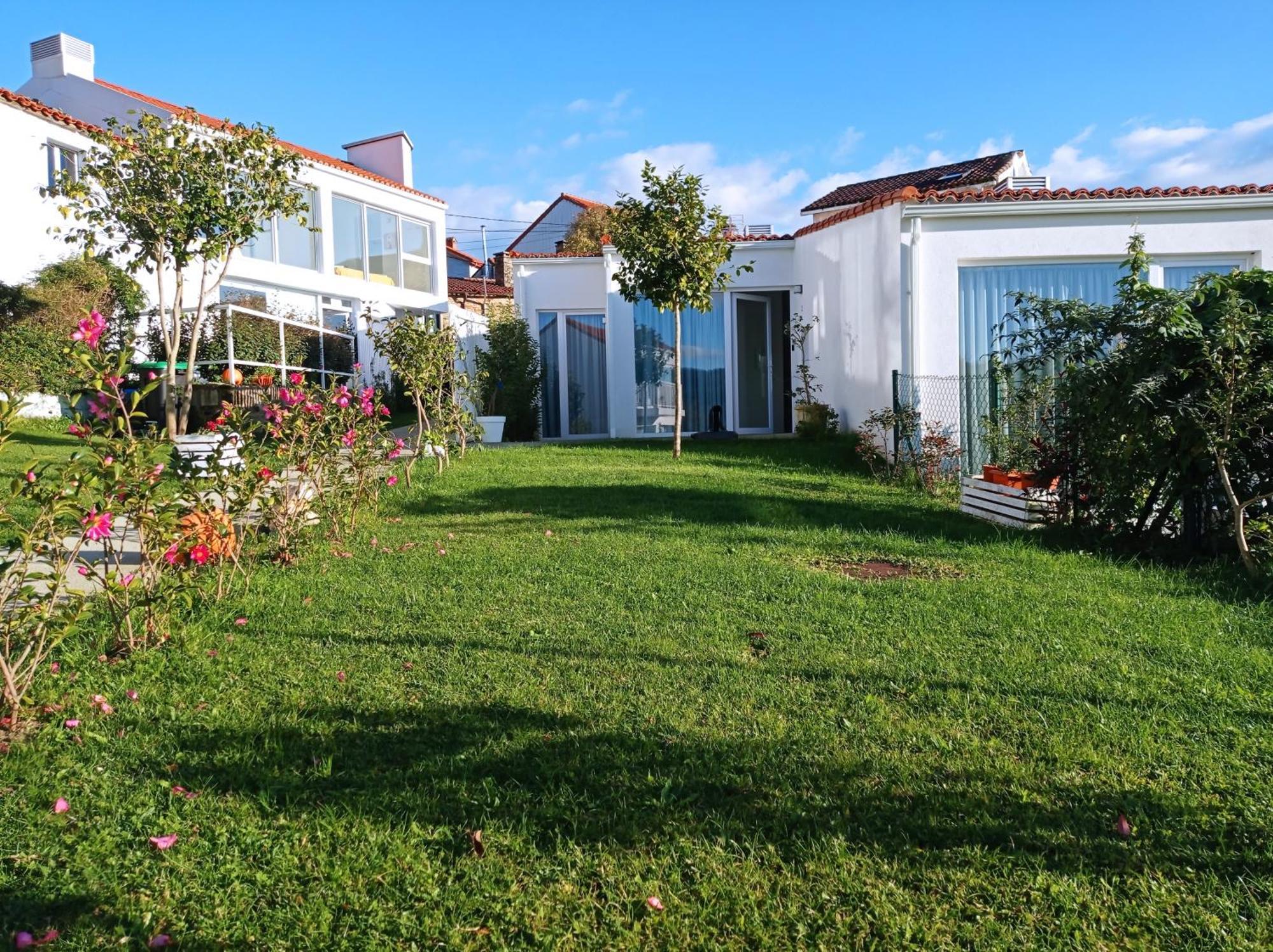 Casas Turisticas Lar Jardin - Parking Privado サンティアゴ・デ・コンポステーラ エクステリア 写真