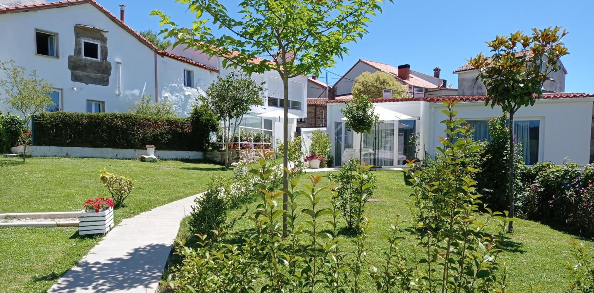 Casas Turisticas Lar Jardin - Parking Privado サンティアゴ・デ・コンポステーラ エクステリア 写真